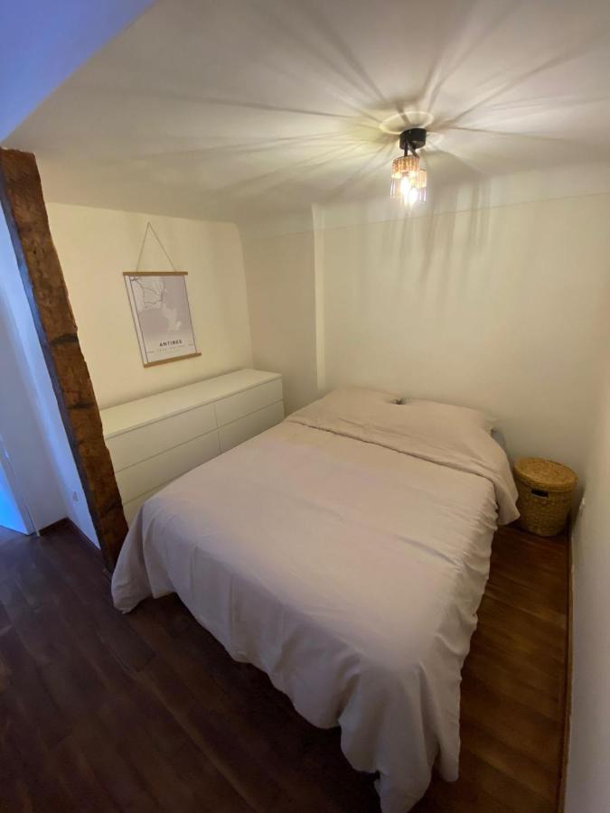 Apartment With Mediterranean Charm In The Heart Of The Provencal Market อองทีบส์ ภายนอก รูปภาพ