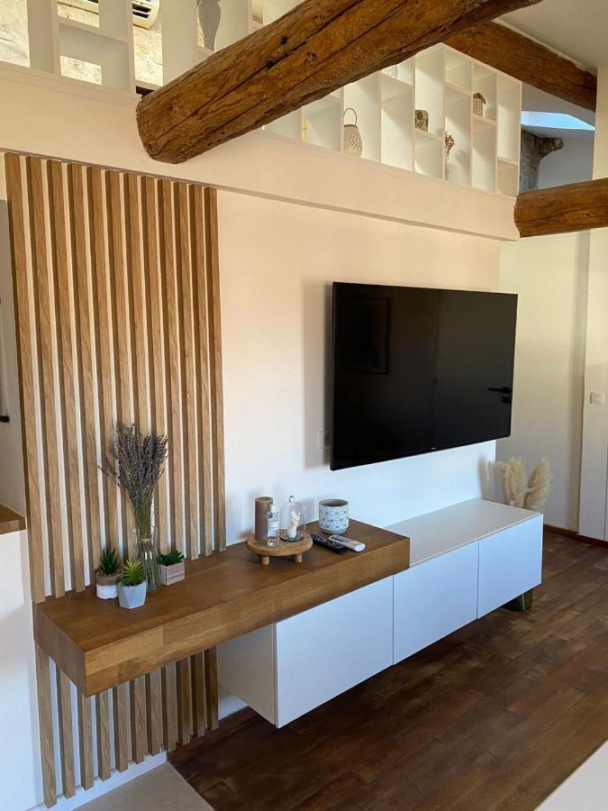 Apartment With Mediterranean Charm In The Heart Of The Provencal Market อองทีบส์ ภายนอก รูปภาพ