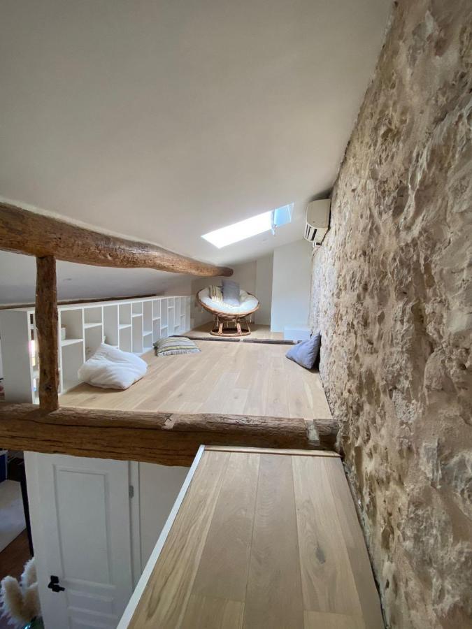Apartment With Mediterranean Charm In The Heart Of The Provencal Market อองทีบส์ ภายนอก รูปภาพ