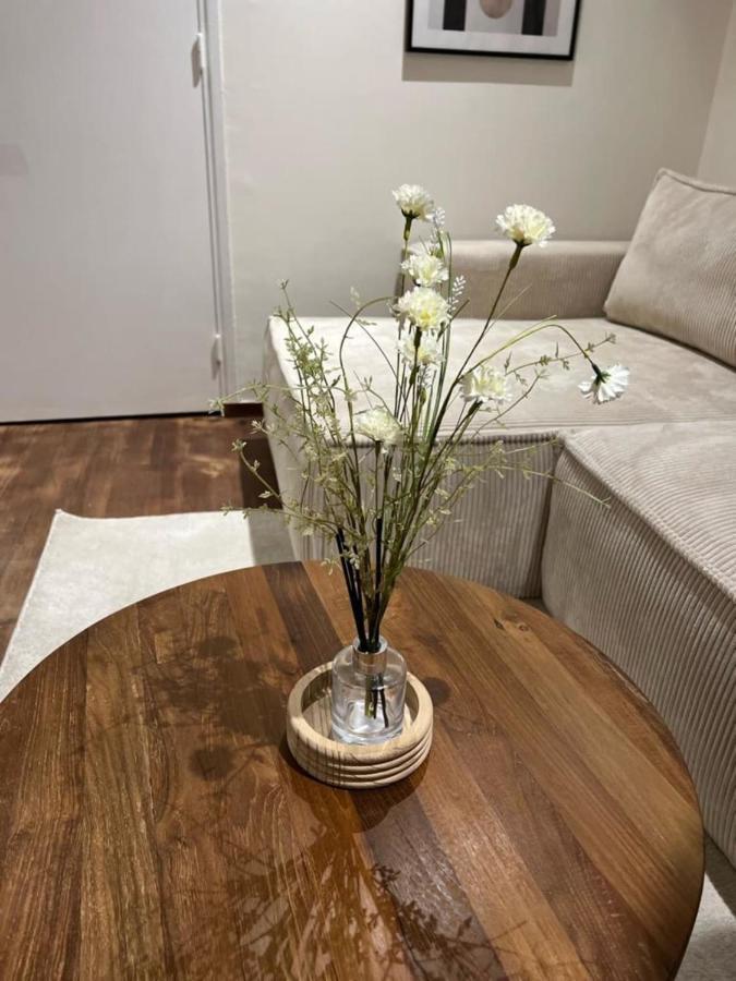 Apartment With Mediterranean Charm In The Heart Of The Provencal Market อองทีบส์ ภายนอก รูปภาพ