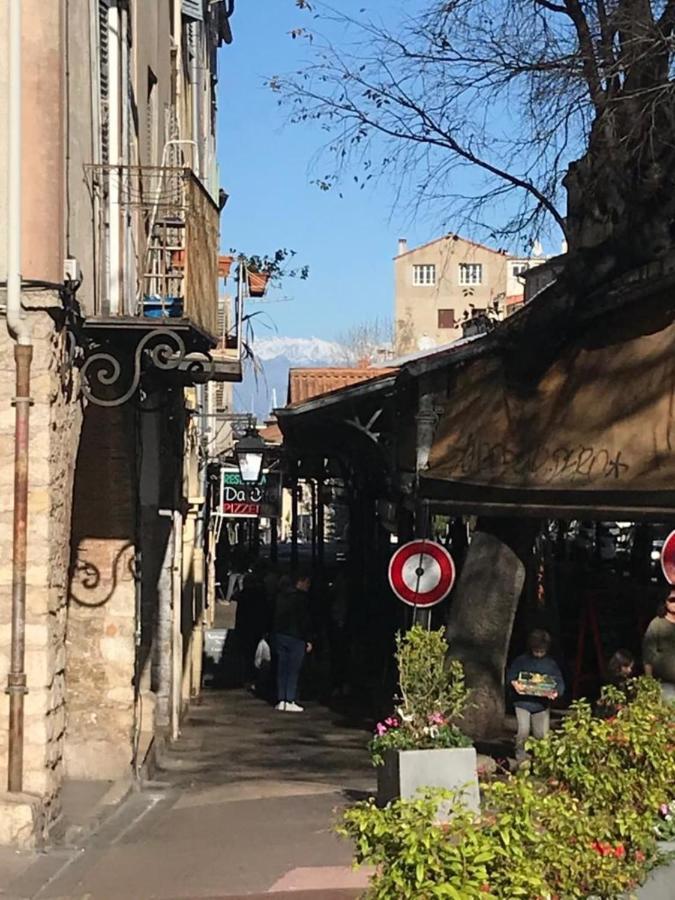 Apartment With Mediterranean Charm In The Heart Of The Provencal Market อองทีบส์ ภายนอก รูปภาพ