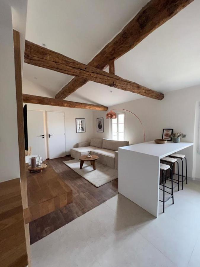 Apartment With Mediterranean Charm In The Heart Of The Provencal Market อองทีบส์ ภายนอก รูปภาพ