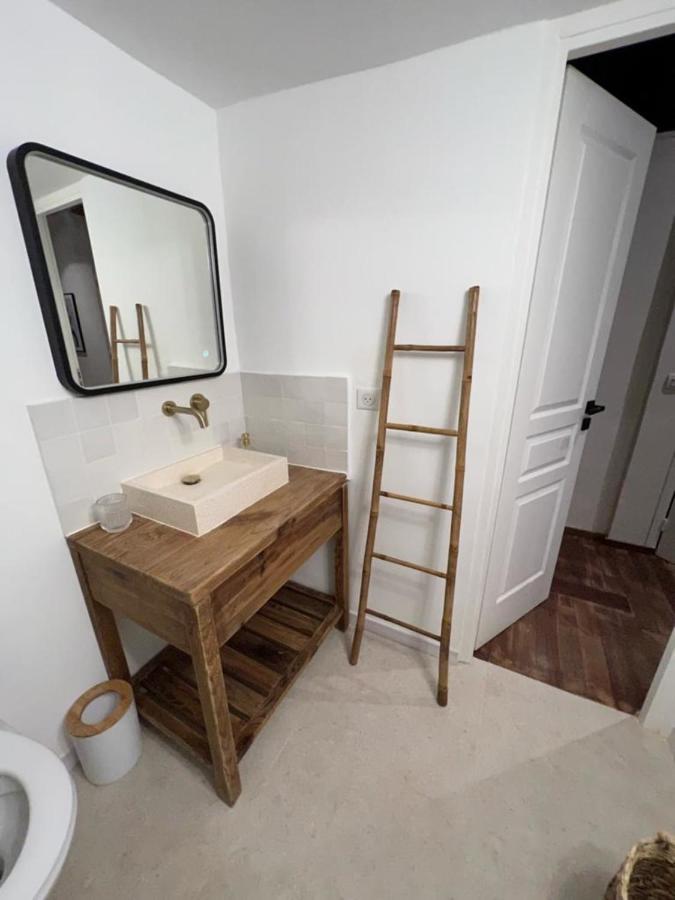Apartment With Mediterranean Charm In The Heart Of The Provencal Market อองทีบส์ ภายนอก รูปภาพ